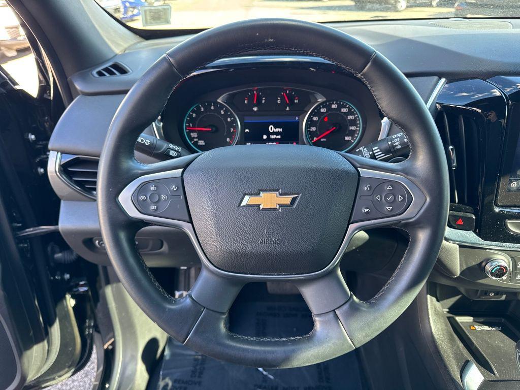 used 2023 Chevrolet Traverse car, priced at $28,322