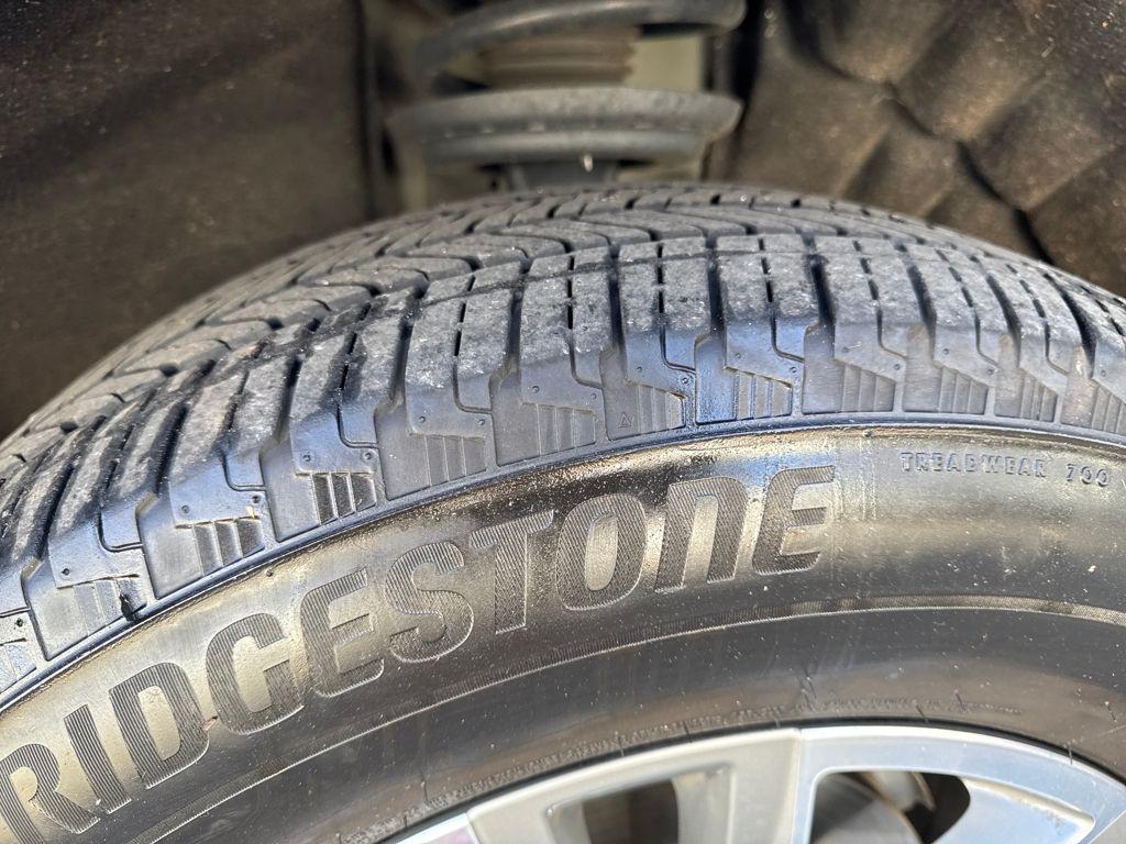 used 2023 Chevrolet Traverse car, priced at $28,322