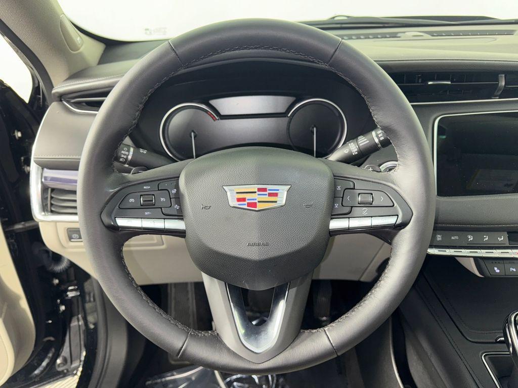 used 2023 Cadillac XT4 car, priced at $26,694