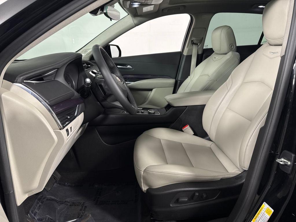 used 2023 Cadillac XT4 car, priced at $26,694