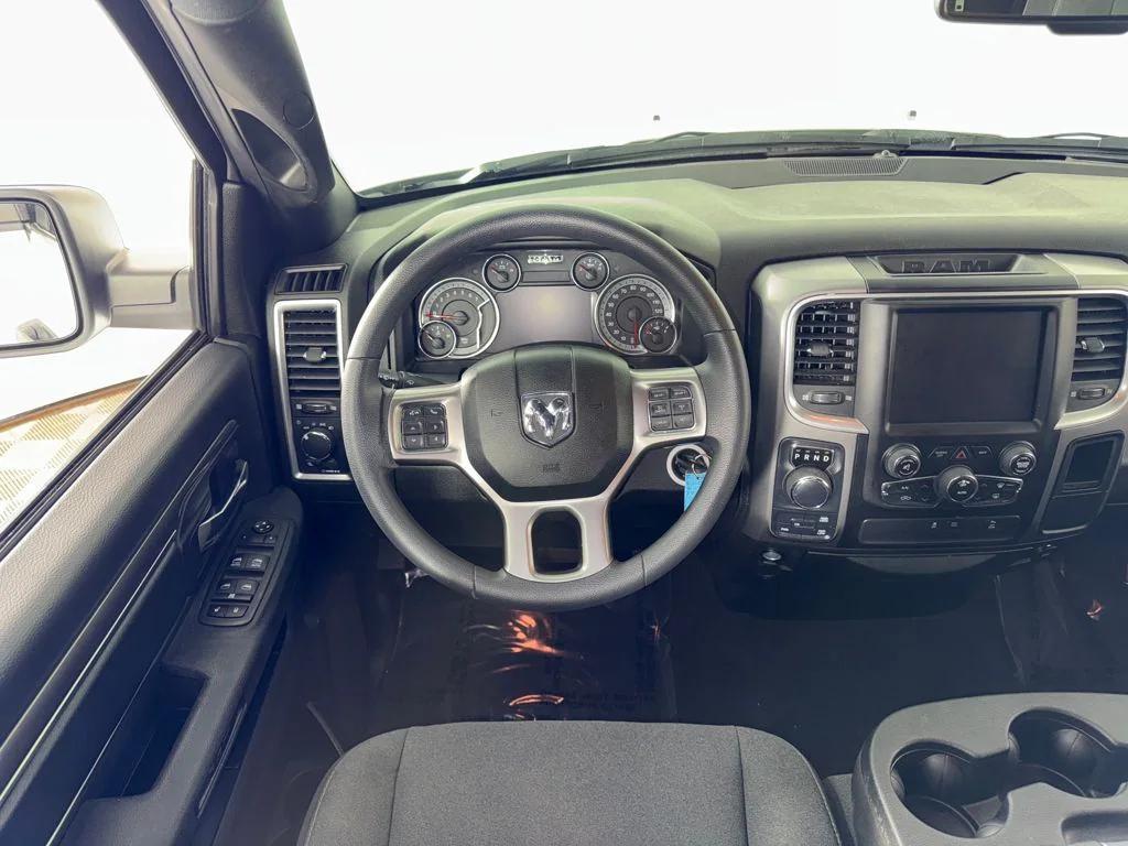 used 2022 Ram 1500 Classic car, priced at $33,189
