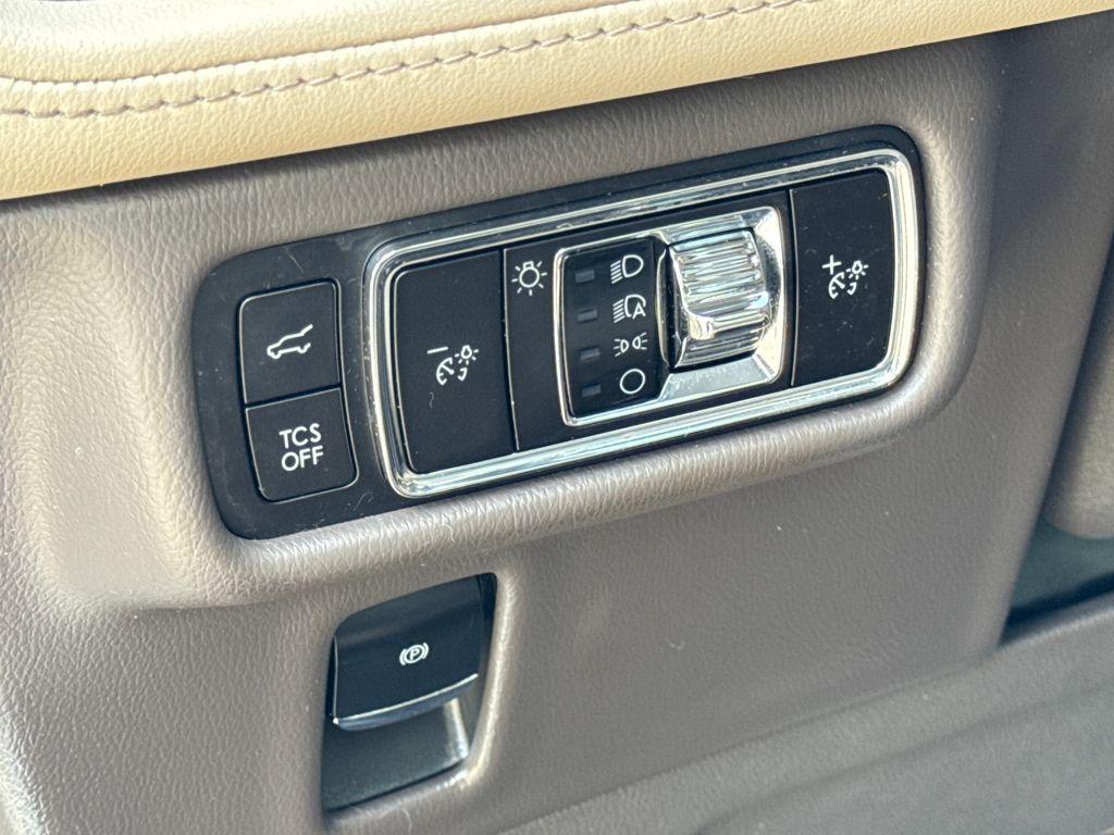 used 2023 Lincoln Nautilus car, priced at $36,287