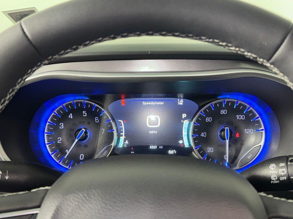 used 2025 Chrysler Pacifica car, priced at $35,387