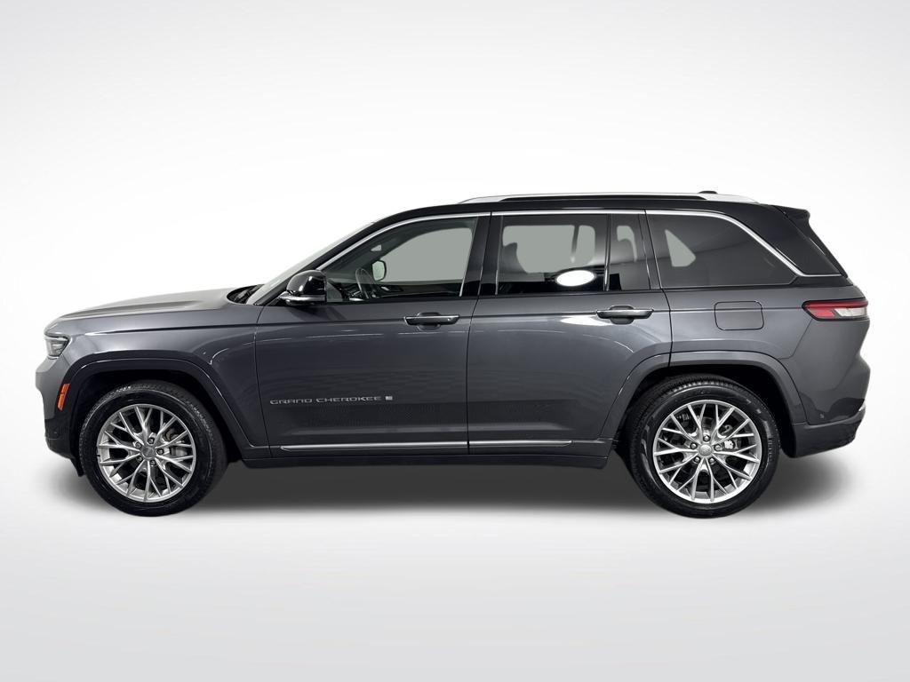 used 2022 Jeep Grand Cherokee car, priced at $45,134