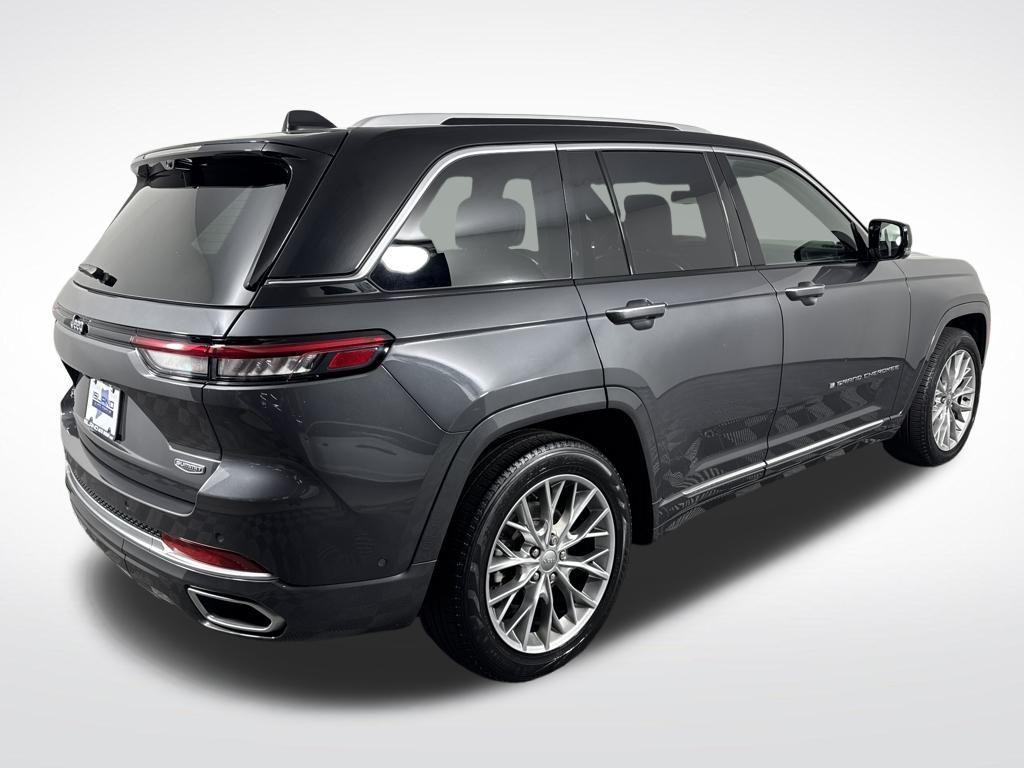 used 2022 Jeep Grand Cherokee car, priced at $45,134