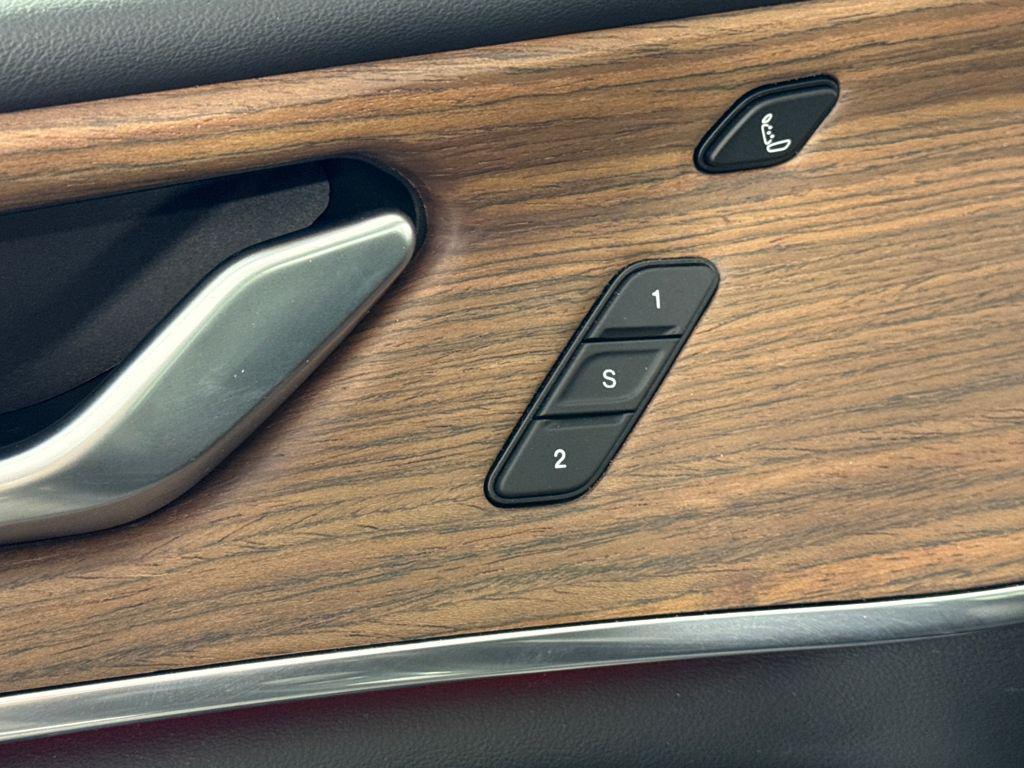 used 2022 Jeep Grand Cherokee car, priced at $45,134
