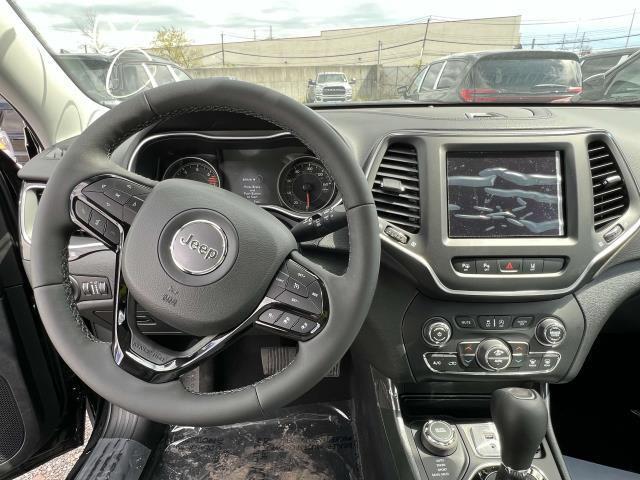new 2023 Jeep Cherokee car, priced at $33,274