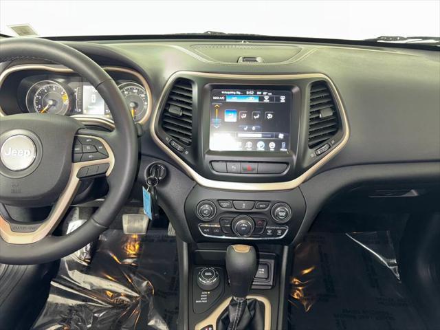 used 2018 Jeep Cherokee car, priced at $16,495