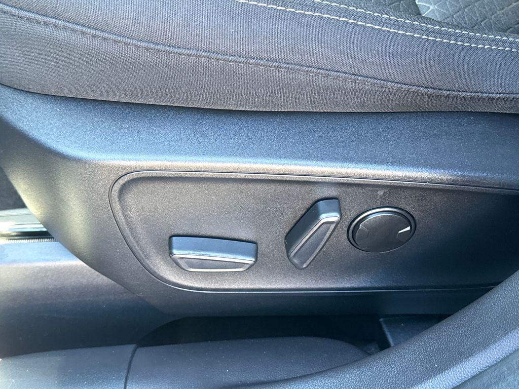 used 2023 Ford Escape car, priced at $21,977