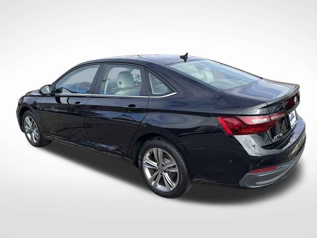 used 2023 Volkswagen Jetta car, priced at $18,275