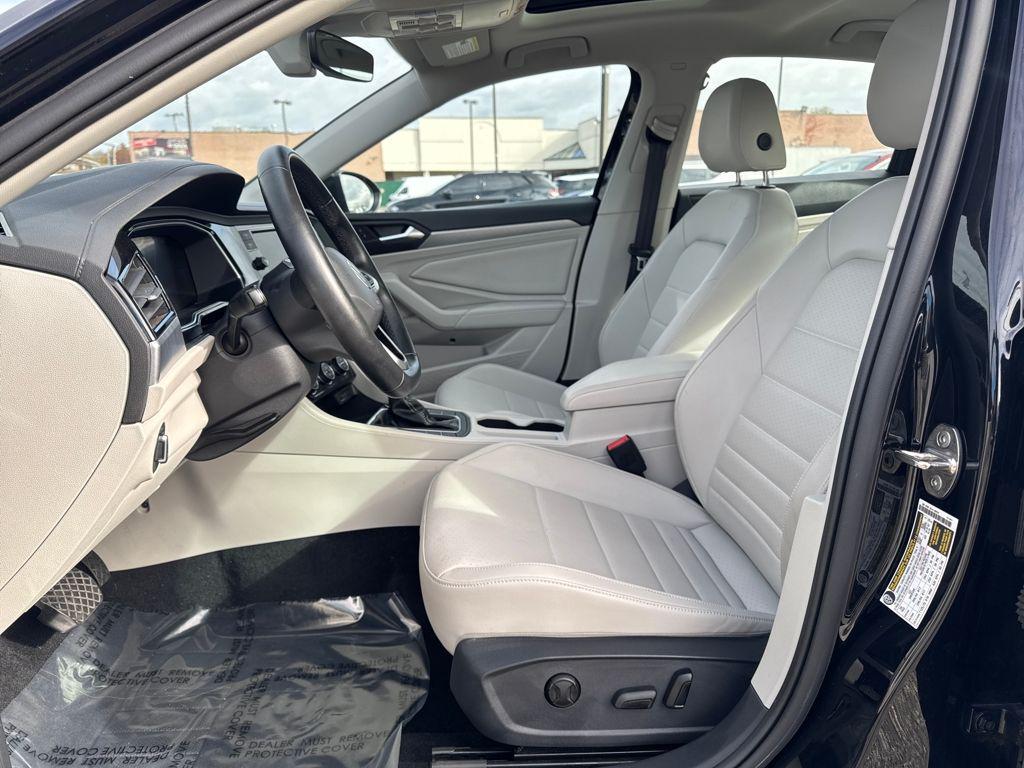 used 2023 Volkswagen Jetta car, priced at $18,275
