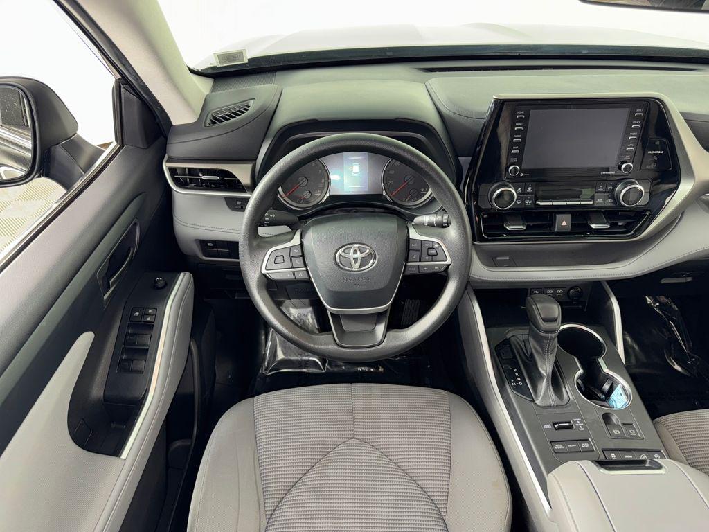 used 2022 Toyota Highlander car, priced at $29,750
