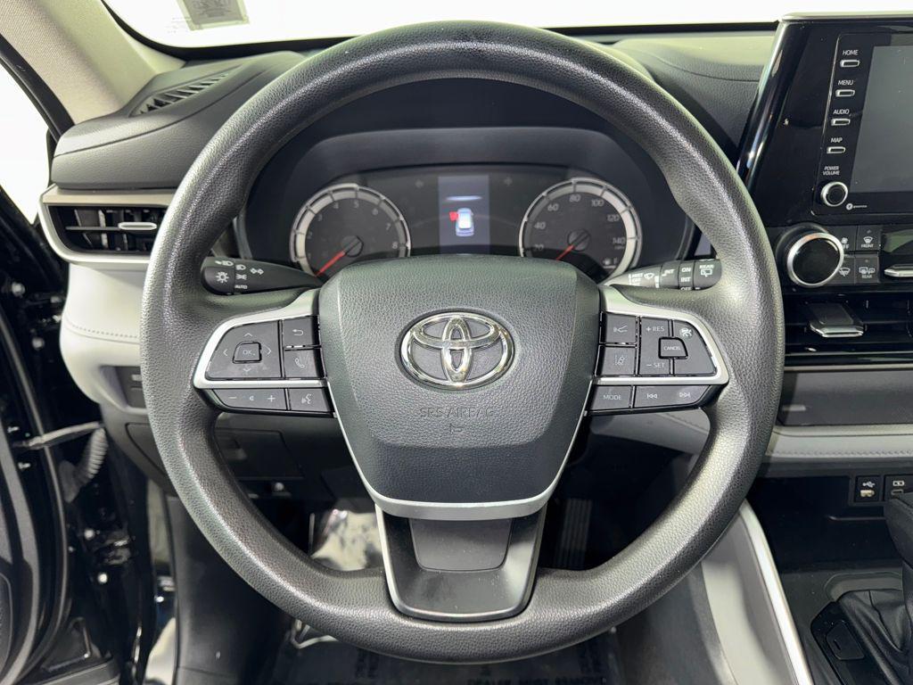 used 2022 Toyota Highlander car, priced at $29,750