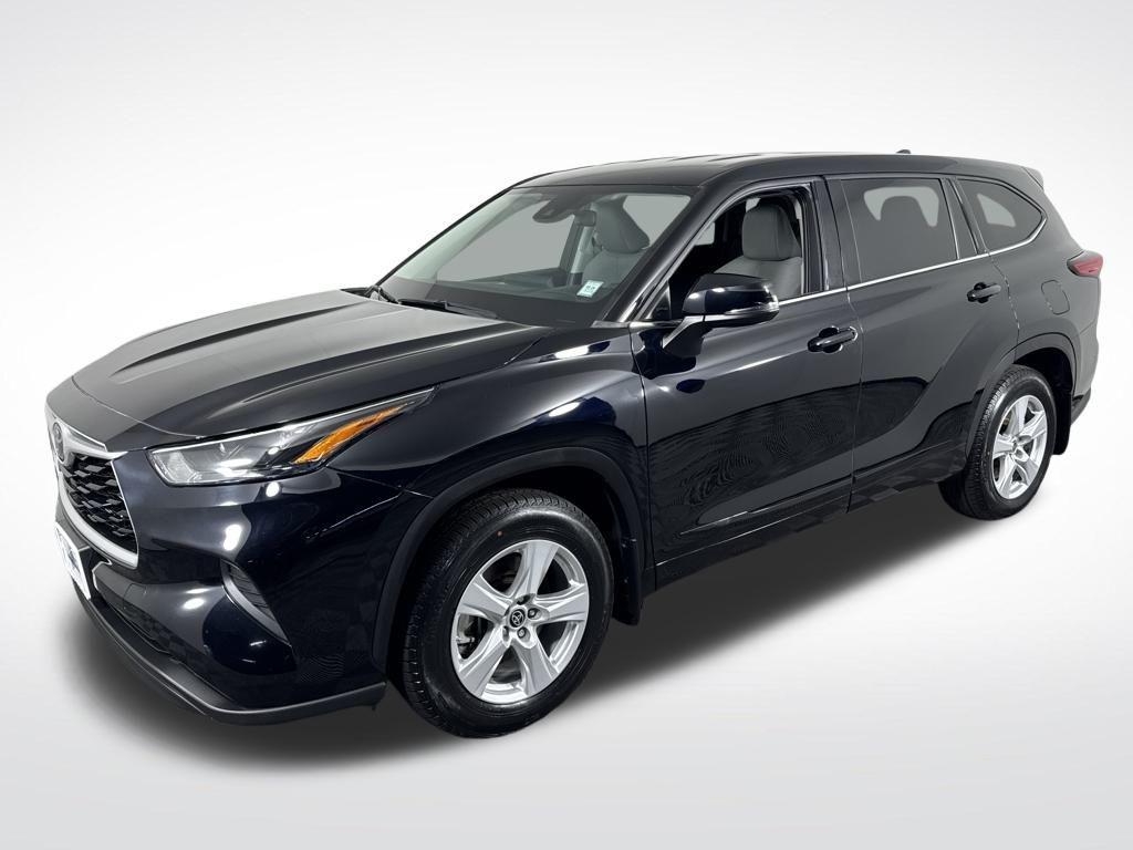 used 2022 Toyota Highlander car, priced at $29,750