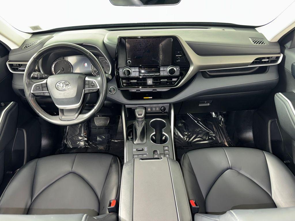 used 2023 Toyota Highlander car, priced at $36,950