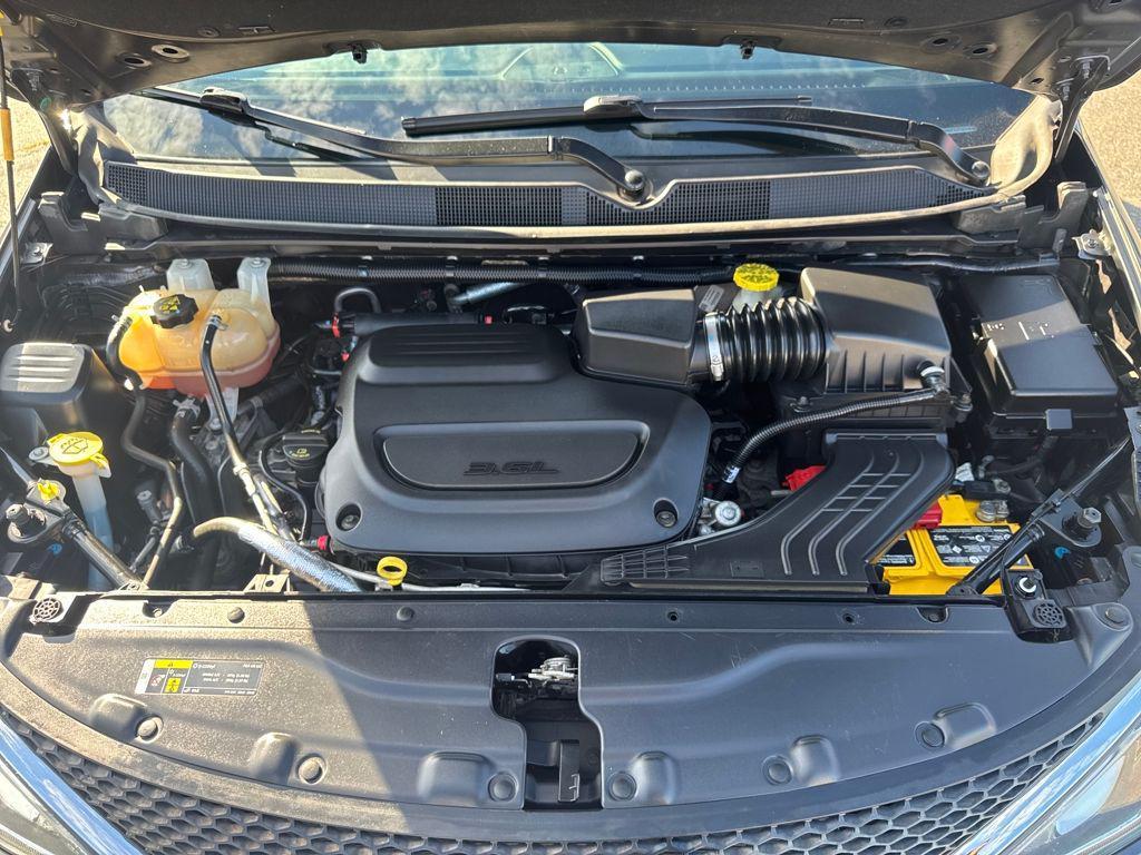 used 2020 Chrysler Pacifica car, priced at $13,977