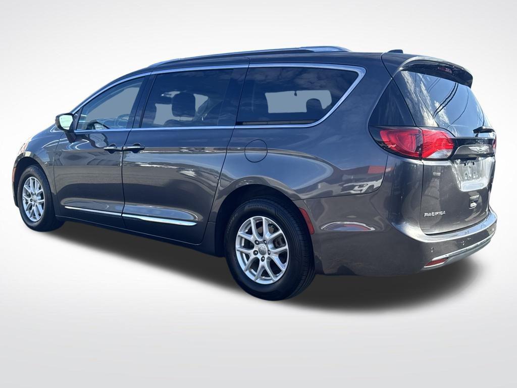 used 2020 Chrysler Pacifica car, priced at $13,977