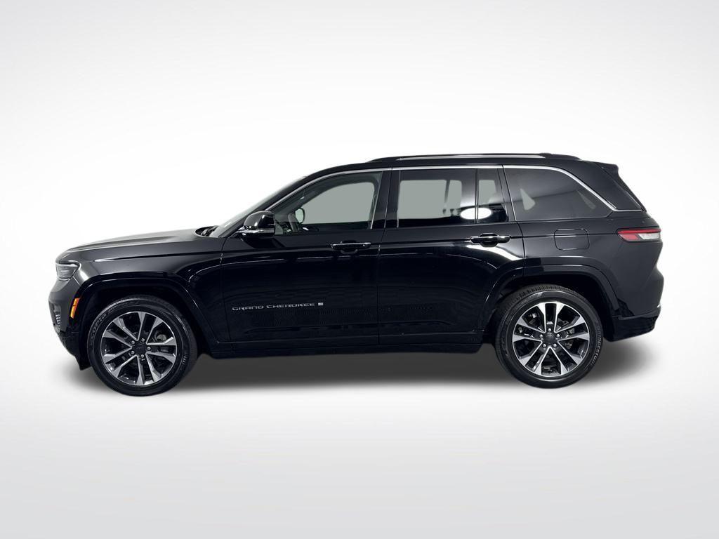 used 2023 Jeep Grand Cherokee car, priced at $36,190