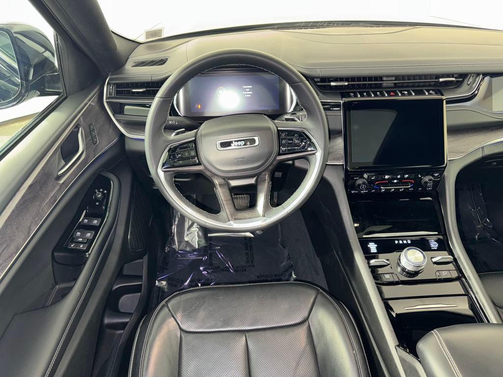 used 2023 Jeep Grand Cherokee car, priced at $36,190
