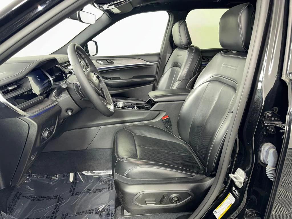 used 2023 Jeep Grand Cherokee car, priced at $31,943