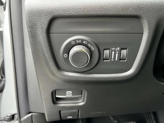 new 2025 Jeep Grand Cherokee L car, priced at $43,708
