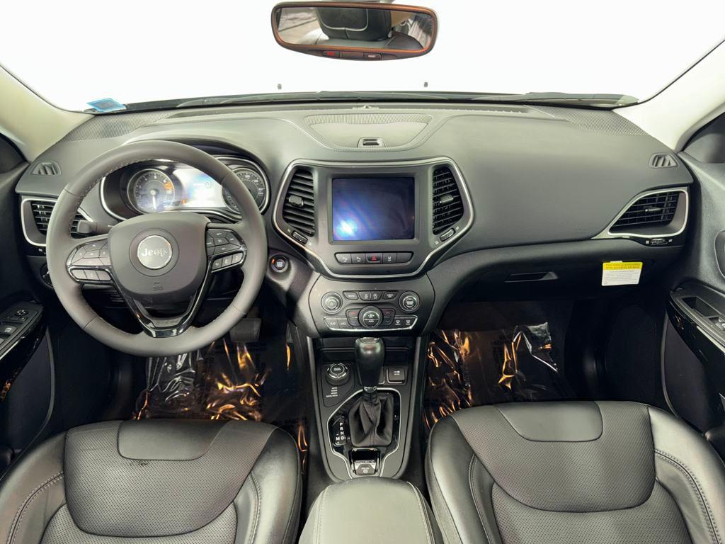 used 2023 Jeep Cherokee car
