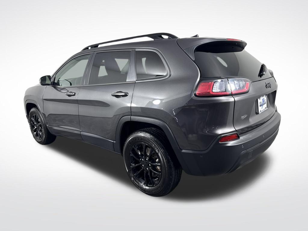 used 2023 Jeep Cherokee car