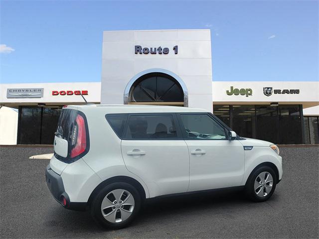 used 2015 Kia Soul car, priced at $6,290