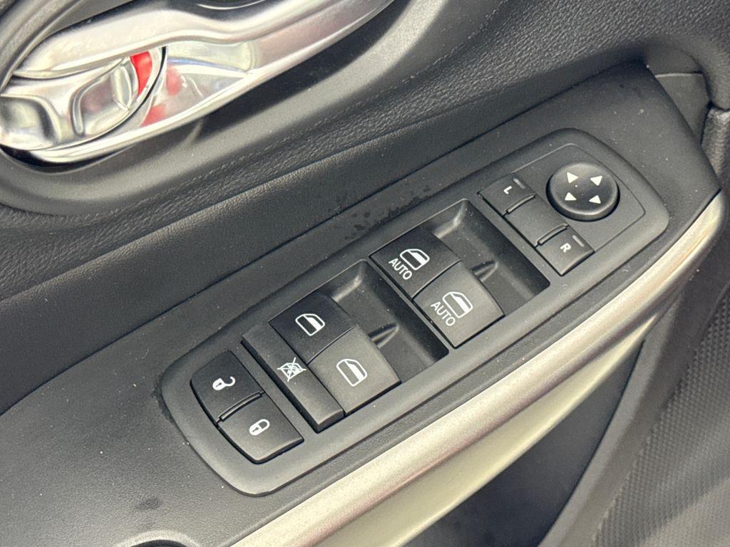 used 2020 Jeep Cherokee car, priced at $15,978