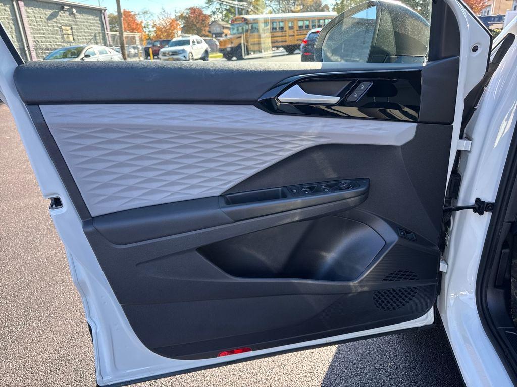 used 2022 Volkswagen Taos car, priced at $18,990