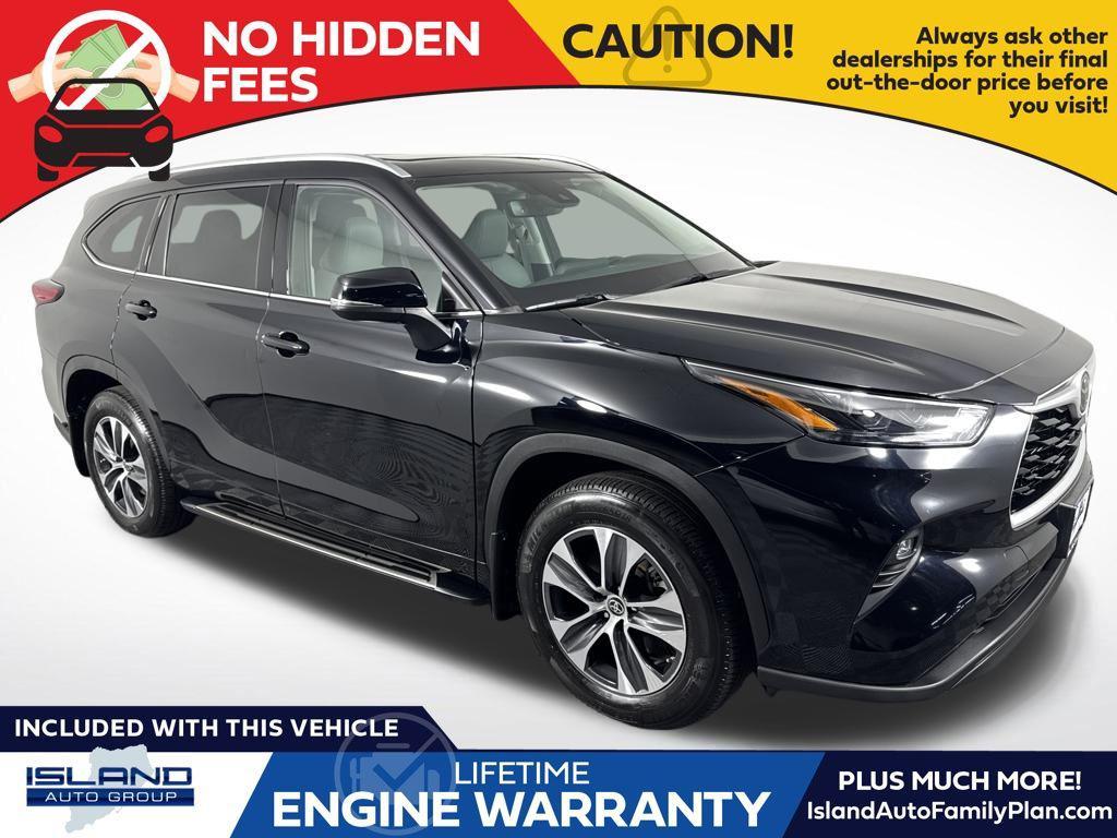 used 2022 Toyota Highlander car, priced at $36,650