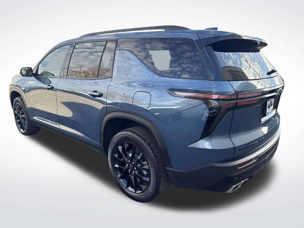 used 2025 Chevrolet Traverse car, priced at $37,641