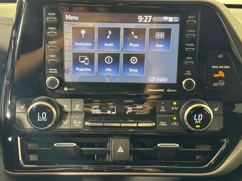 used 2022 Toyota Highlander car, priced at $34,950