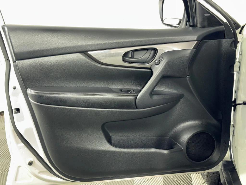 used 2019 Nissan Rogue car, priced at $13,029