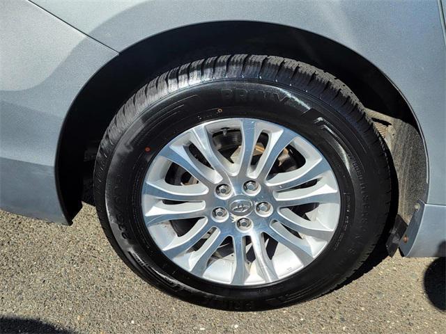 used 2016 Toyota Sienna car, priced at $15,175