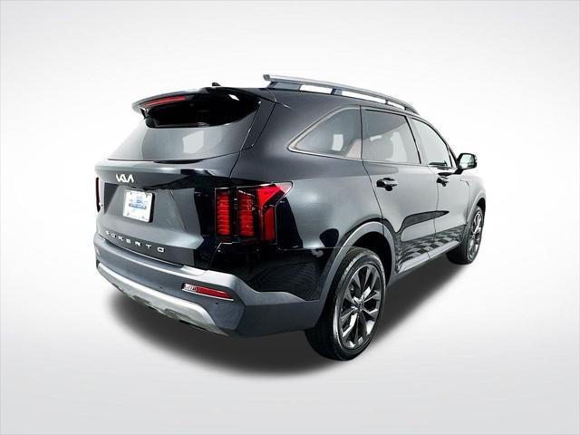 used 2022 Kia Sorento car, priced at $26,390