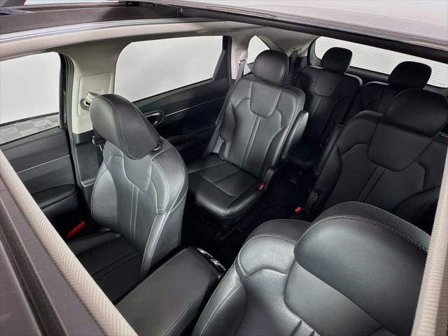 used 2022 Kia Sorento car, priced at $30,439
