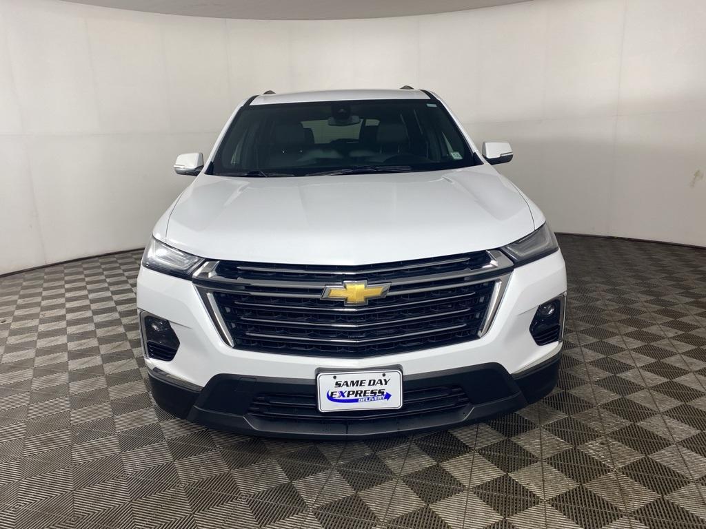 used 2022 Chevrolet Traverse car, priced at $33,723