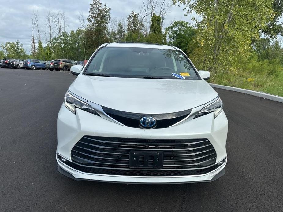 used 2024 Toyota Sienna car, priced at $60,899