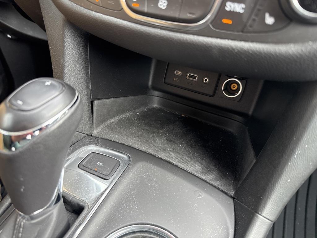 used 2019 Chevrolet Equinox car, priced at $19,897