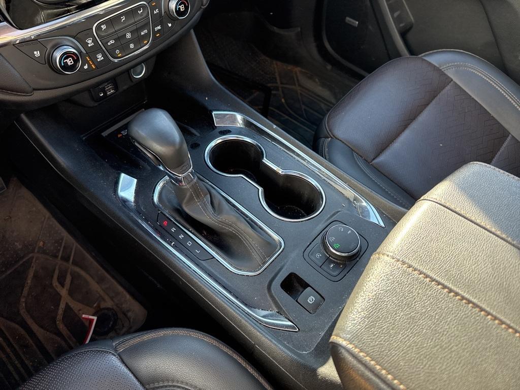 used 2023 Chevrolet Traverse car, priced at $36,995