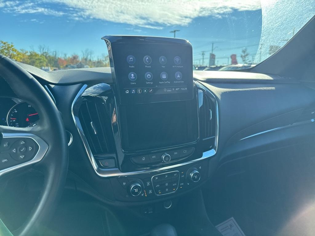 used 2023 Chevrolet Traverse car, priced at $36,995