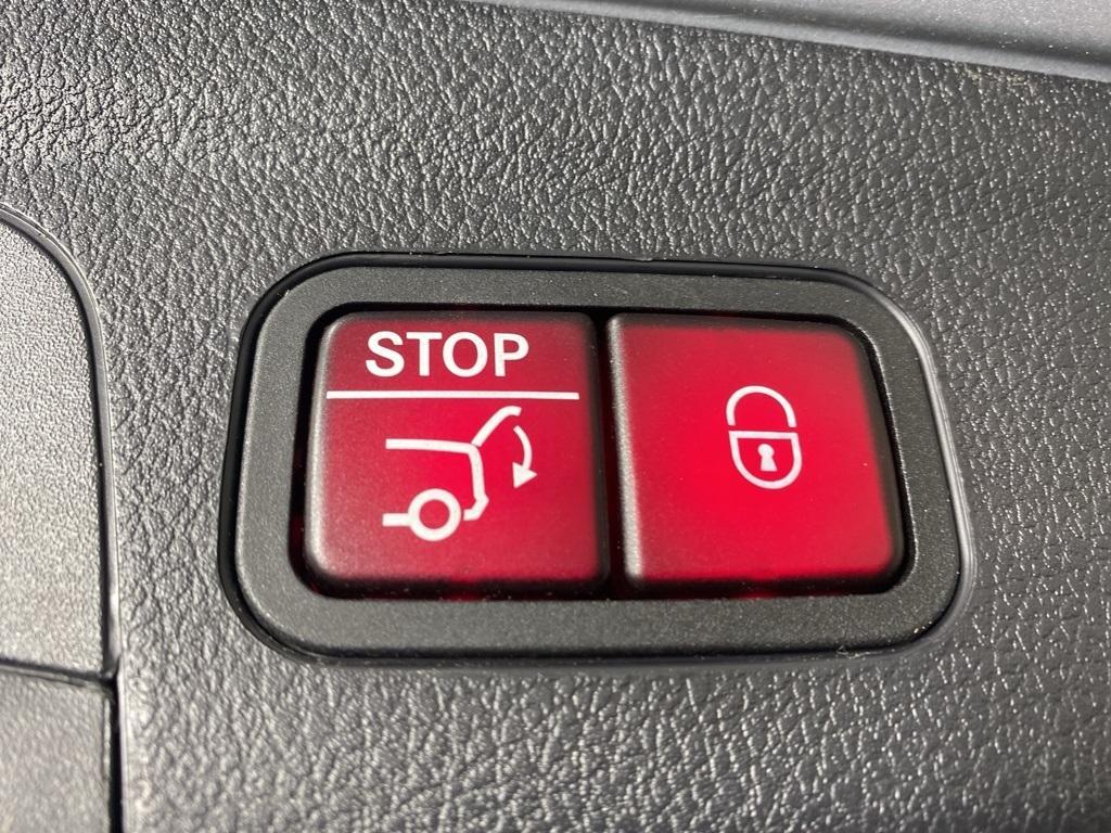 used 2022 Mercedes-Benz GLE 350 car, priced at $49,918