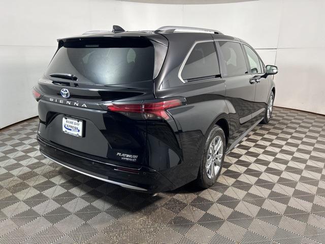 used 2022 Toyota Sienna car, priced at $52,925