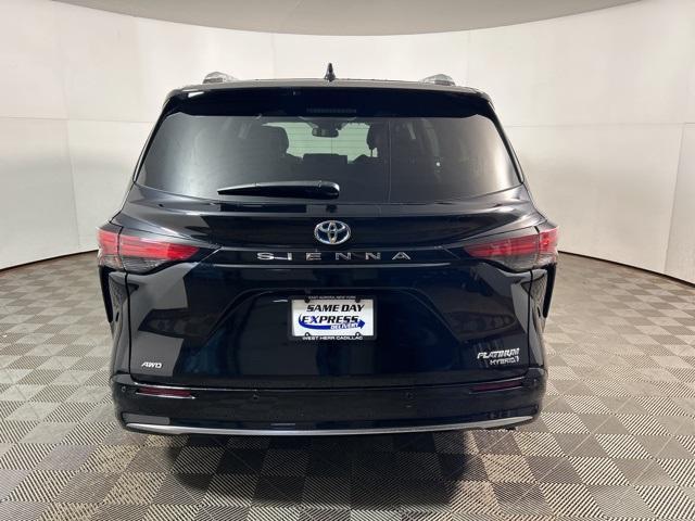 used 2022 Toyota Sienna car, priced at $52,925