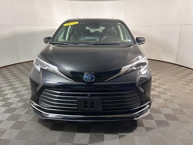 used 2022 Toyota Sienna car, priced at $52,925