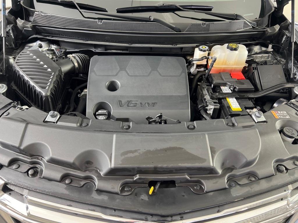 used 2023 Chevrolet Traverse car, priced at $32,986