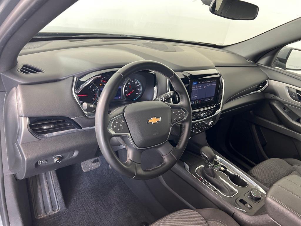 used 2023 Chevrolet Traverse car, priced at $32,986