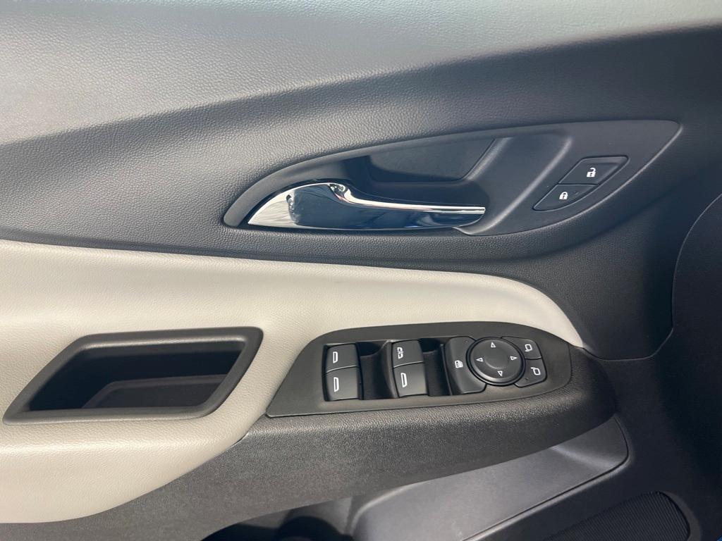 used 2022 Chevrolet Equinox car, priced at $22,995