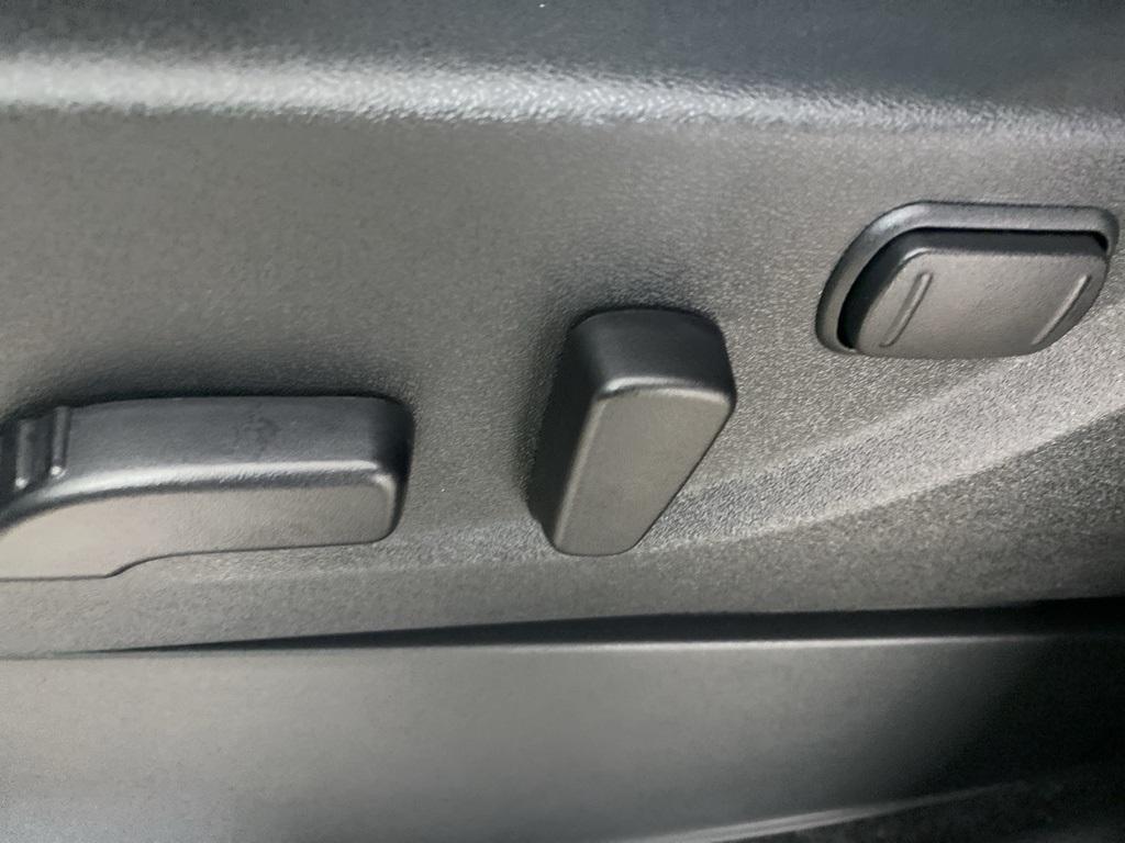 used 2025 Nissan Frontier car, priced at $33,667